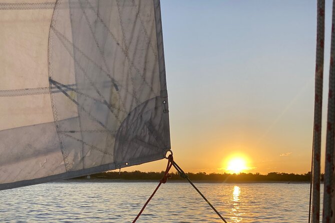 Gold Coast 2 hour Sunset Sailing Cruise with Drinks&Tasting Plate - The crew makes the evening personal