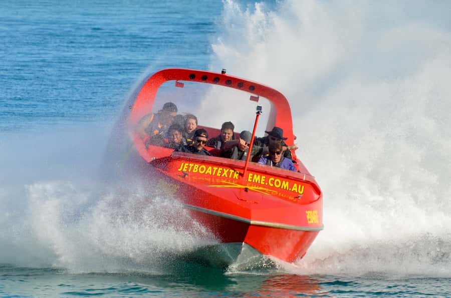 Gold Coast: 55-Minute Extreme Jet Boat Ride - The first minutes: safety, seating, and getting moving