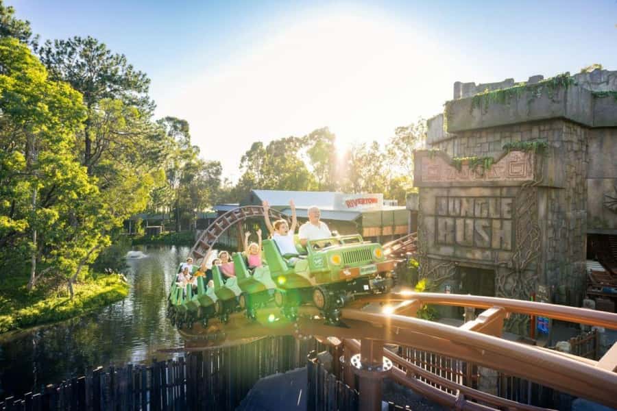 Gold Coast: Dreamworld 1-Day Entry Ticket - Steel Taipan, Giant Drop, and Gold Coaster