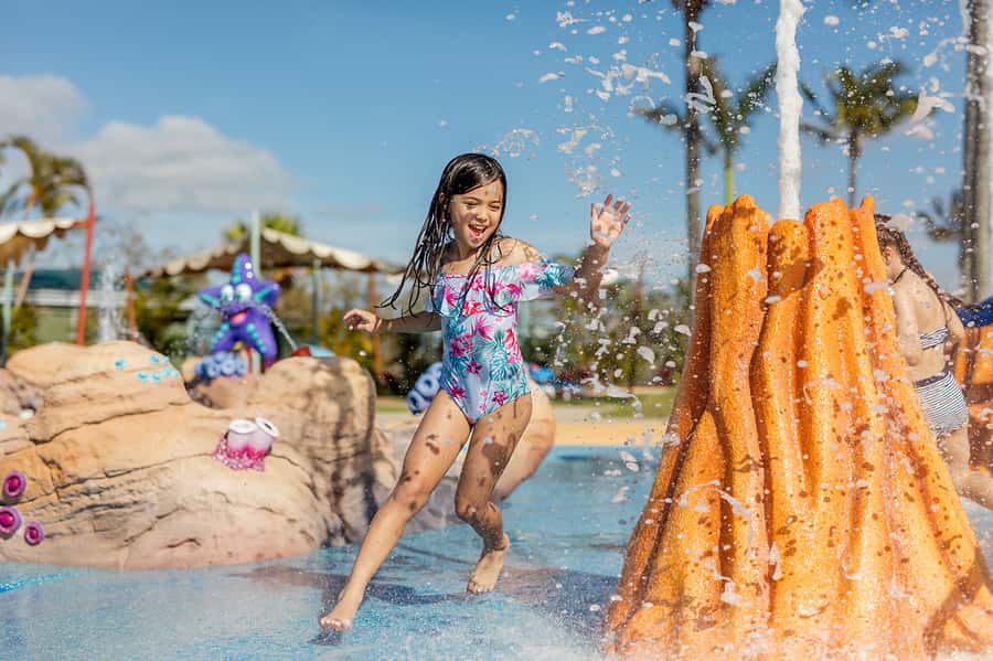 Gold Coast: Movie World, Sea World & Wet'n'Wild 7-Day Pass - A practical seven-day plan