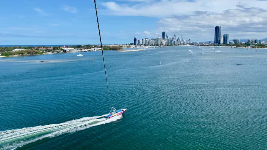 Gold Coast: Parasailing in Surfers Paradise - Key points at a glance