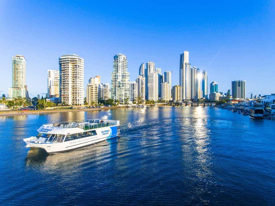Gold Coast: Sightseeing Cruise with Buffet Lunch - Setting out on the Gold Coast Broadwater
