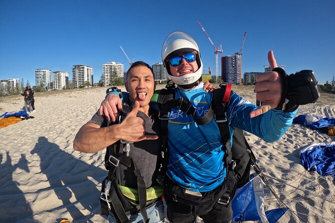 Gold Coast Tandem Skydive - Four to five minutes under the parachute