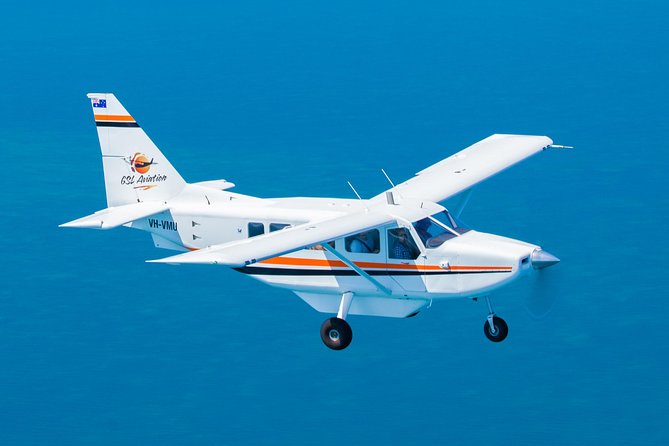 Great Barrier Reef 40 Minute Scenic Flight from Cairns - Reef Hopper - The high-wing aircraft and guaranteed windows