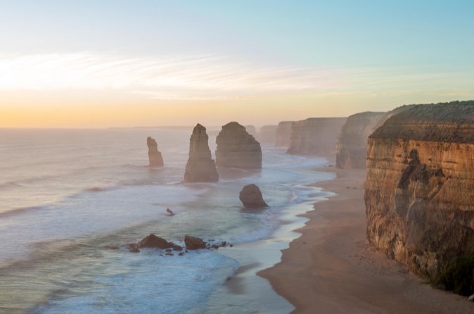 Great Ocean Road and Wildlife Tour for Backpackers aged 18-35 - The guides shape the experience