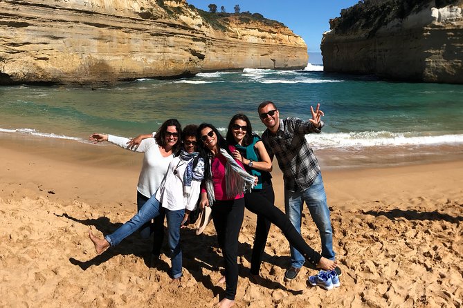 Great Ocean Road Reverse Itinerary PREMIUM Tour - Max 11 Guests - Meeting the Twelve Apostles before the rush
