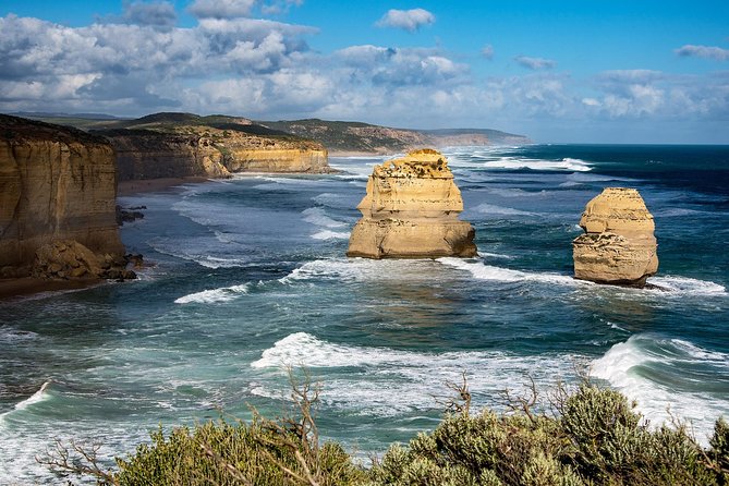 Great Ocean Road Reverse Rainforest & 12 Apostles from Melbourne - The Twelve Apostles before the crowds arrive