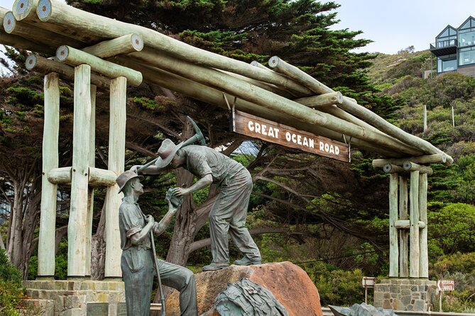 Great Ocean Road Reverse Tour with Iconic Stops & Wildlife - Why the reverse itinerary makes sense