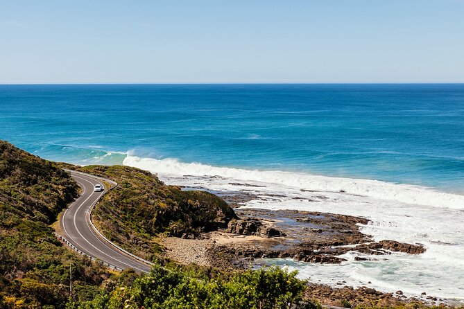Great Ocean Road Reverse Tour with Iconic Stops & Wildlife - Loch Ard Gorge: a strong first stop