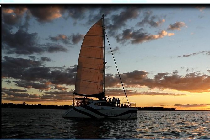 Hervey Bay Champagne Sunset Sail - Price and overall value at $64.55