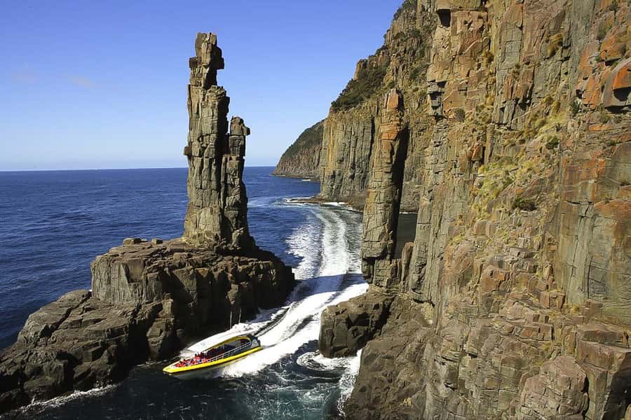 Hobart: Bruny Island Wilderness Coast Eco Cruise with Lunch - Key points at a glance