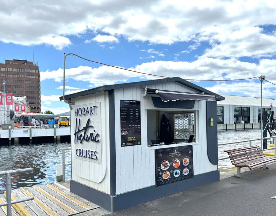 Hobart: Historic Lunch Cruise - Crossing the Derwent to Bellerive