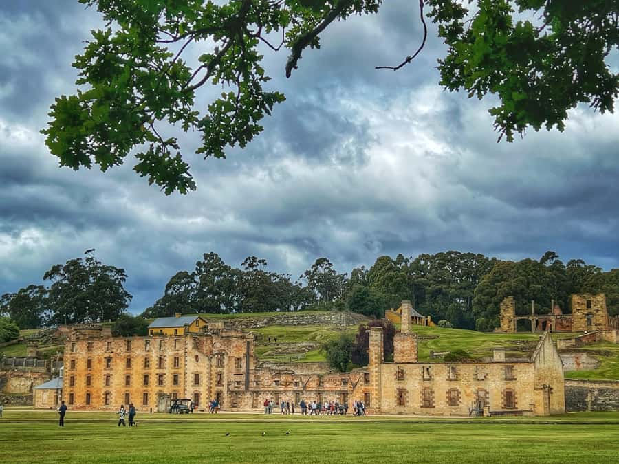 Hobart: Port Arthur, Harbor Cruise and Isle of the Dead Tour - Richmond Bridge Starts the Story