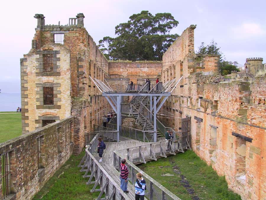 Hobart: Port Arthur & Tasman Park Full-Day Trip with Cruise - The day’s best features at a glance