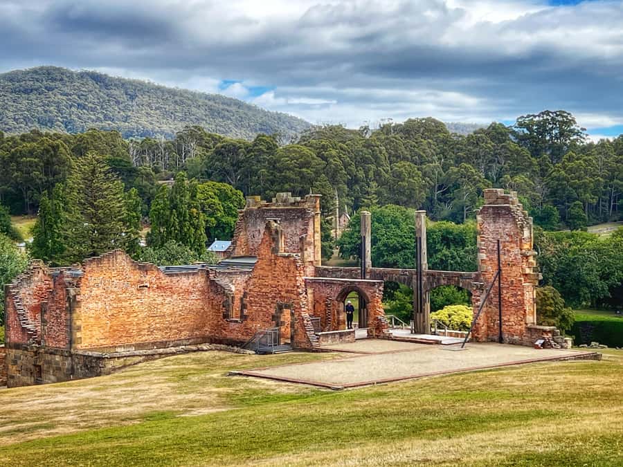 Hobart: Port Arthur & Tasman Park Full-Day Trip with Cruise - Saturday departures and Salamanca Market