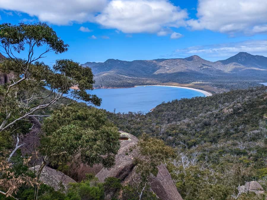 Hobart: Wineglass Bay & Freycinet National Park Active Tour - Sleepy Bay and the Extra Coastal Glimpse