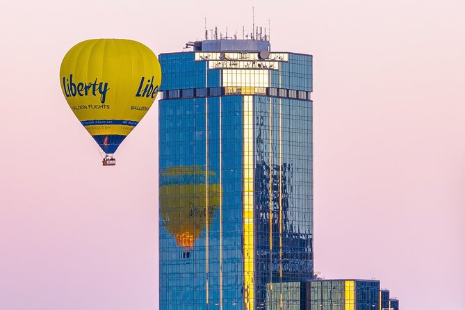 Hot Air Balloon Flights over Melbourne City (optional breakfast) - One hour above Melbourne’s CBD