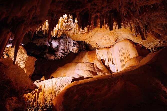Jewel Cave Fully-guided Tour (Located in Western Australia) - What the one-hour itinerary feels like