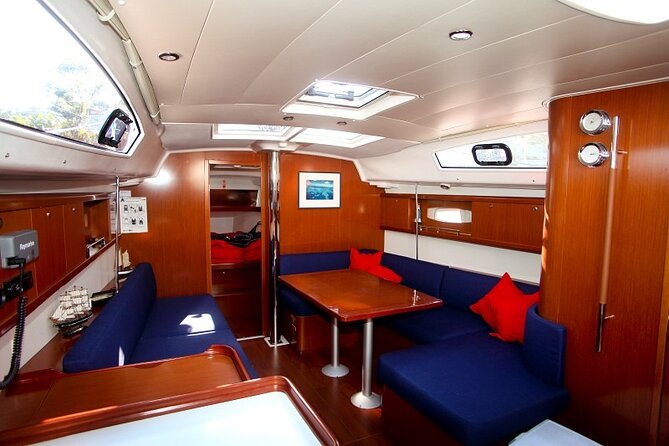 Luxury Sailing Cruise on Sydney Harbour with Lunch - Setting out from Darling Harbour at 10 a.m.