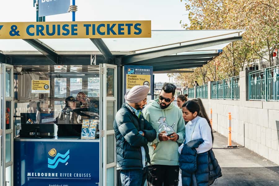 Melbourne: 2-Hour City Highlights River Cruise - Open-deck views, indoor comfort, and onboard drinks