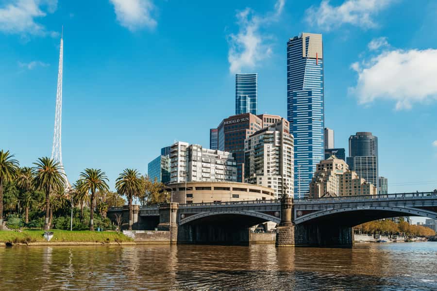 Melbourne: 2-Hour City Highlights River Cruise - Downstream toward Docklands and Southbank