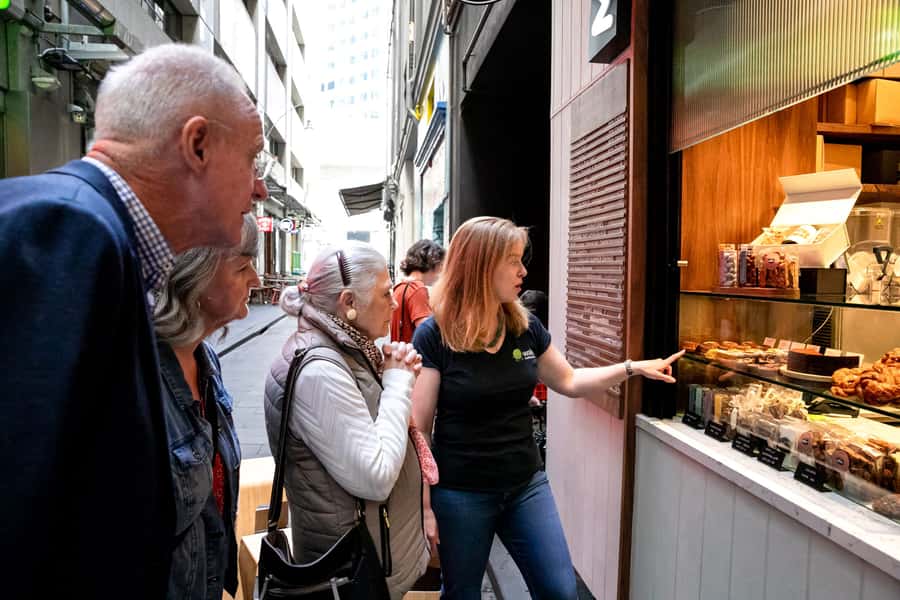 Melbourne: 3-Hour Foodie Discovery Walking Tour - Sweet stops and the final drink