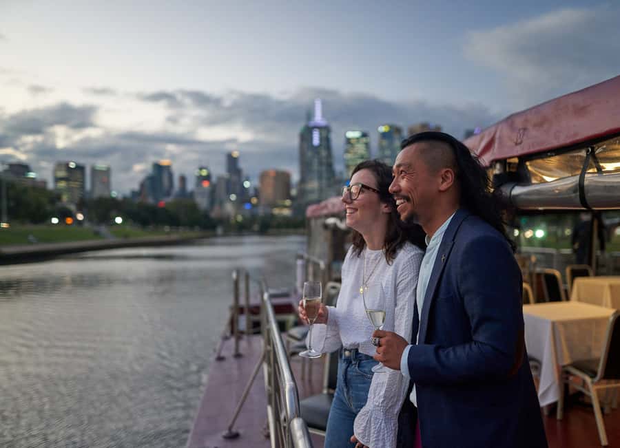 Melbourne: 4-Course Dinner Cruise with Drinks - The Yarra Route and Melbourne After Dark