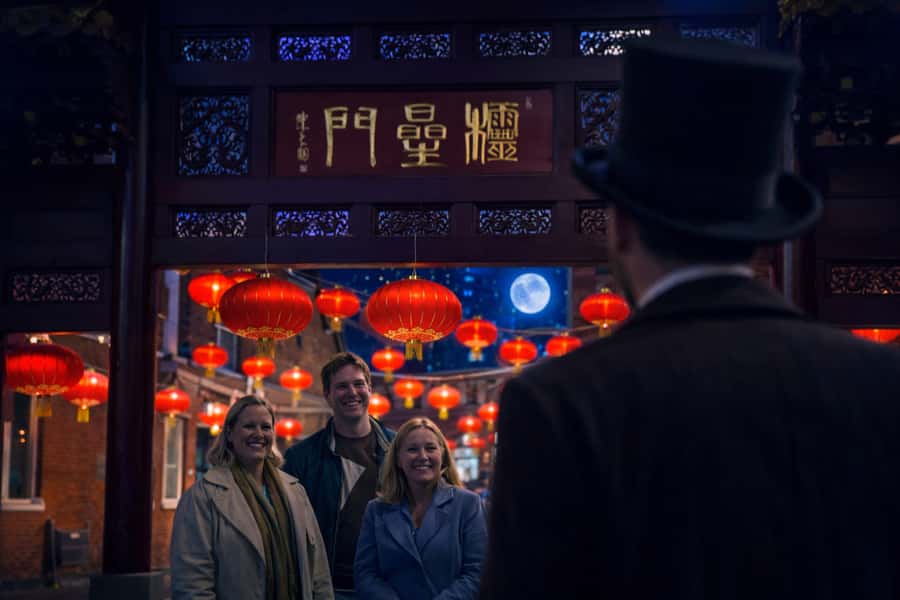 Melbourne: Ghosts, Murder, & Mystery Guided Walking Tour - The guides make or break the night