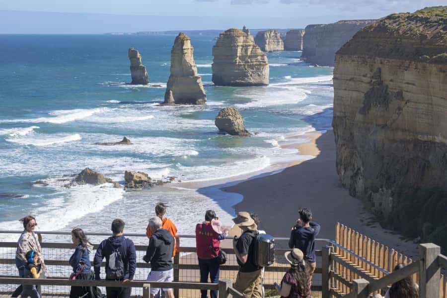 Melbourne: Great Ocean Road 12 Apostles & Rainforest Tour - Serendip Sanctuary gives the morning a gentle start