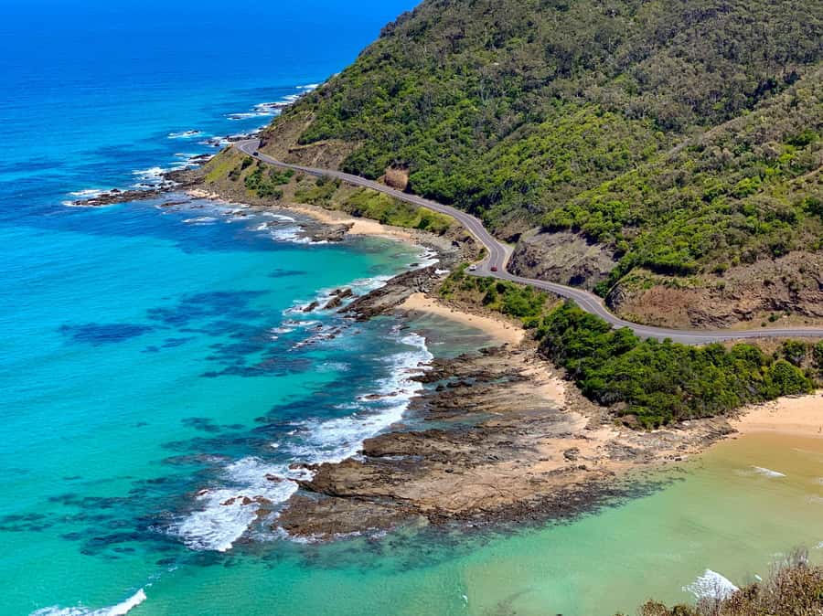 Melbourne: Great Ocean Road Extended–Top Stops&London Bridge - Loch Ard Gorge adds drama and a story