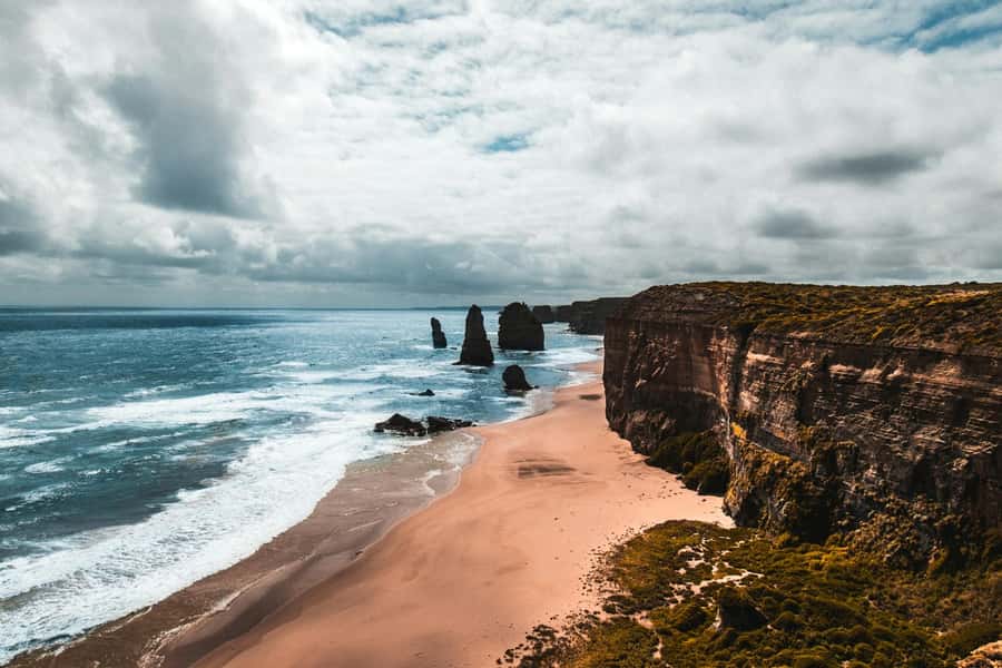 Melbourne: Great Ocean Road & Iconic Coastal Views Day Tour - Loch Ard Gorge adds a stronger story