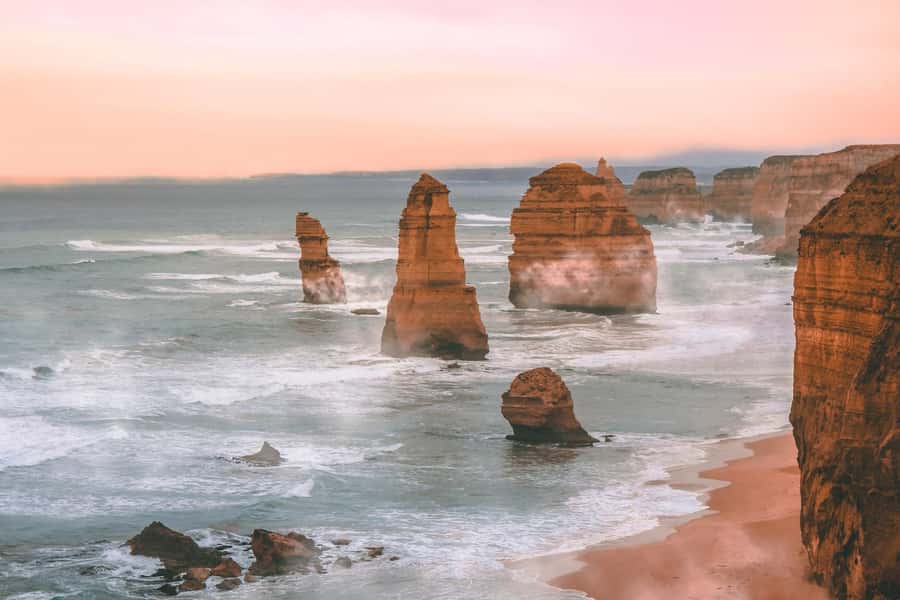 Melbourne: Great Ocean Road Max Highlights & London Bridge - The bus ride, guide style, and daily rhythm