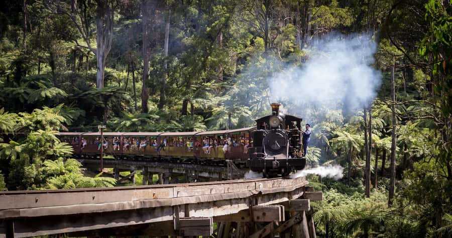 Melbourne: Half-Day Puffing Billy Steam Train Experience - Emerald Lake Park and Lakeside