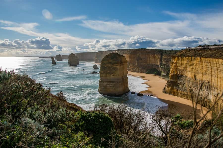 Melbourne: Reverse Great Ocean Road 12 Apostles with Lunch - Key points before you book