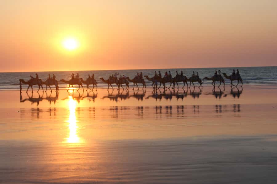 North of Rocks on Cable Beach: 1-Hour Sunset Camel Ride - Why Cable Beach is the right place for a camel ride