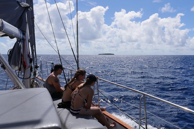 Ocean Free 25 guest Great Barrier Reef & visit Green Island Tour - Lunch aboard the schooner