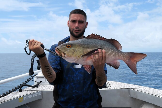 Out n About Sportfishing for Share and Private Charters on Reef and Estuary - What is included and what you should bring