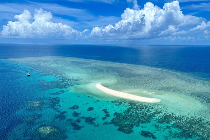 Outer Reef Mackay Cay Sail & Snorkel Adventure from Port Douglas - Mackay Cay and the northern Great Barrier Reef