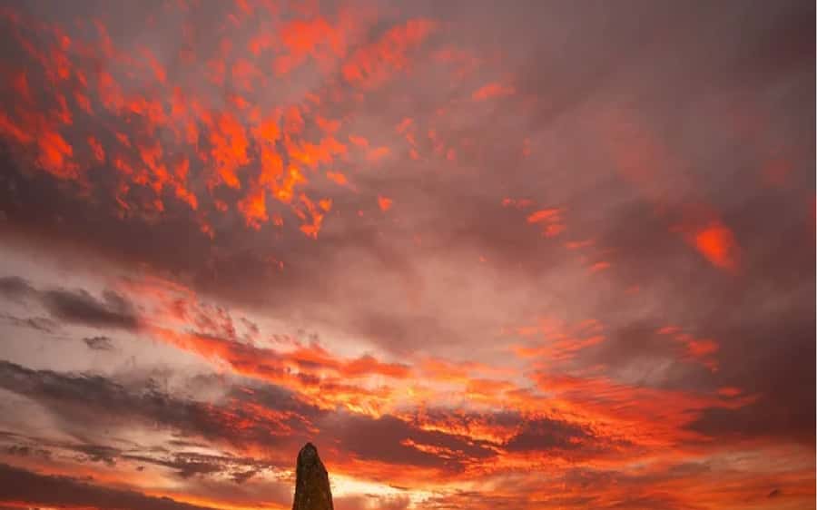 Perth: Pinnacles Desert Sunset & Stargazing with Dinner - Watching the Pinnacles change color at sunset