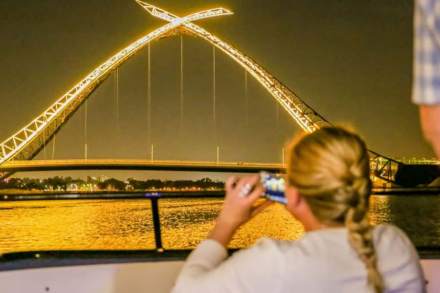 Perth: Swan River Dinner Cruise - Key points before you book