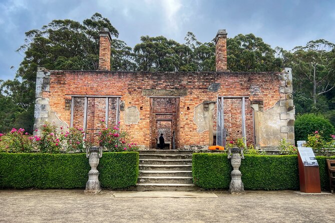 Port Arthur Full-day Guided Tour with Harbour Cruise and Tasman National Park - What the guides add to the experience