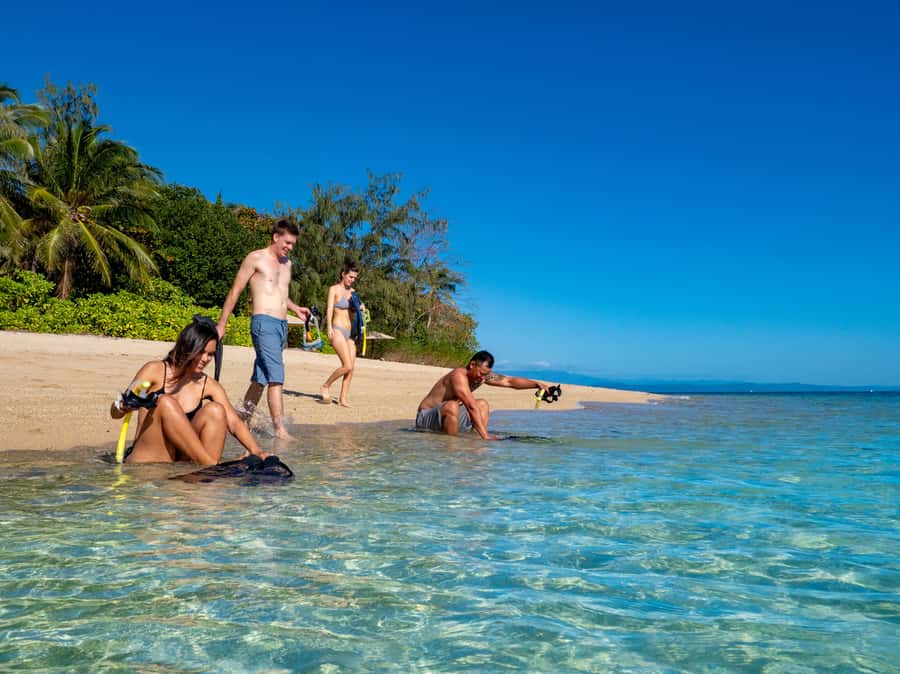 Port Douglas: Low Isles Glass Bottom Boat & Snorkeling Tour - The crew makes the biggest difference