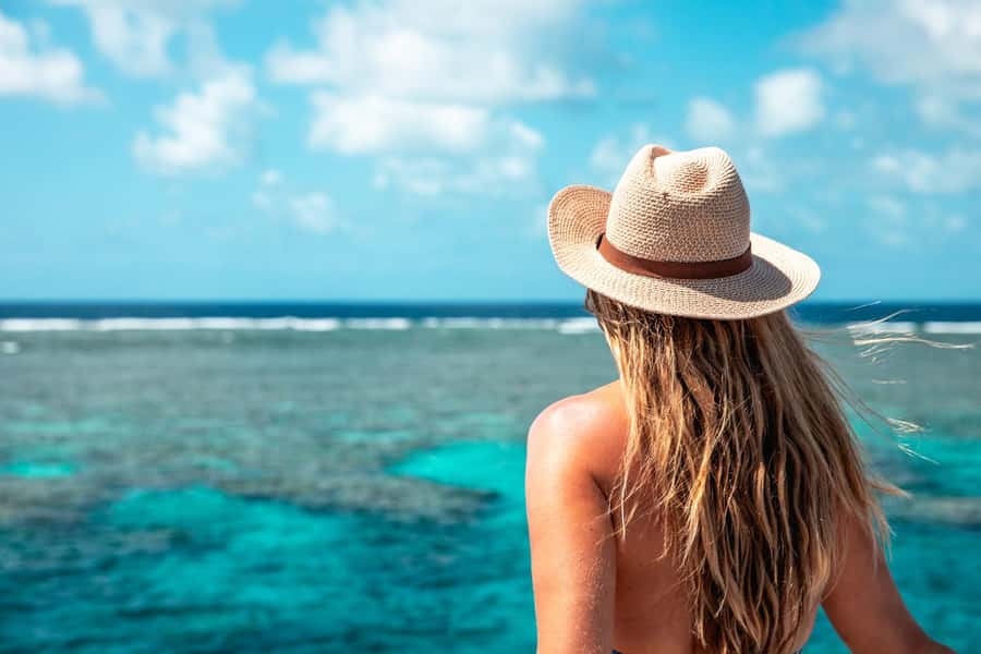 Port Douglas: Outer Barrier Reef Snorkel and Dive Options - Handling Rough Water and Sun