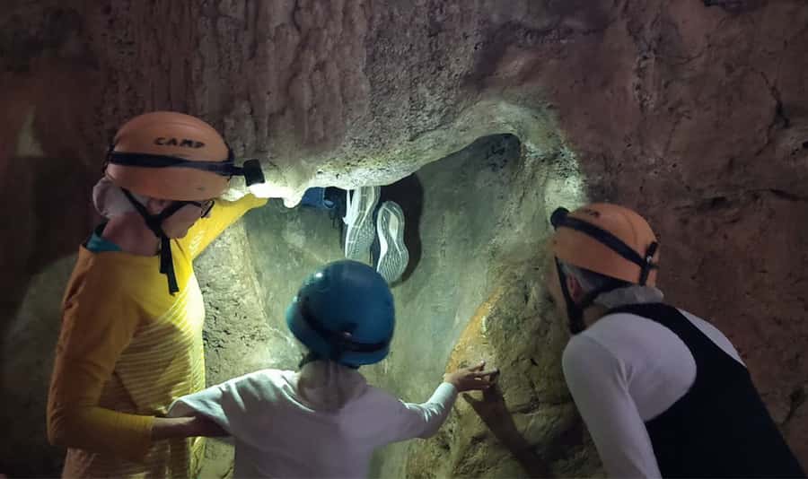 Queensland: 90 Minute Capricorn Caves Explorer Tour - What the 90-minute route is really like