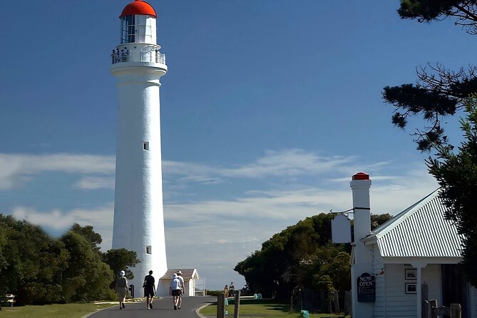 Reimagined Great Ocean Road 1-Day Tour from Melbourne - The Memorial Archway completes the story