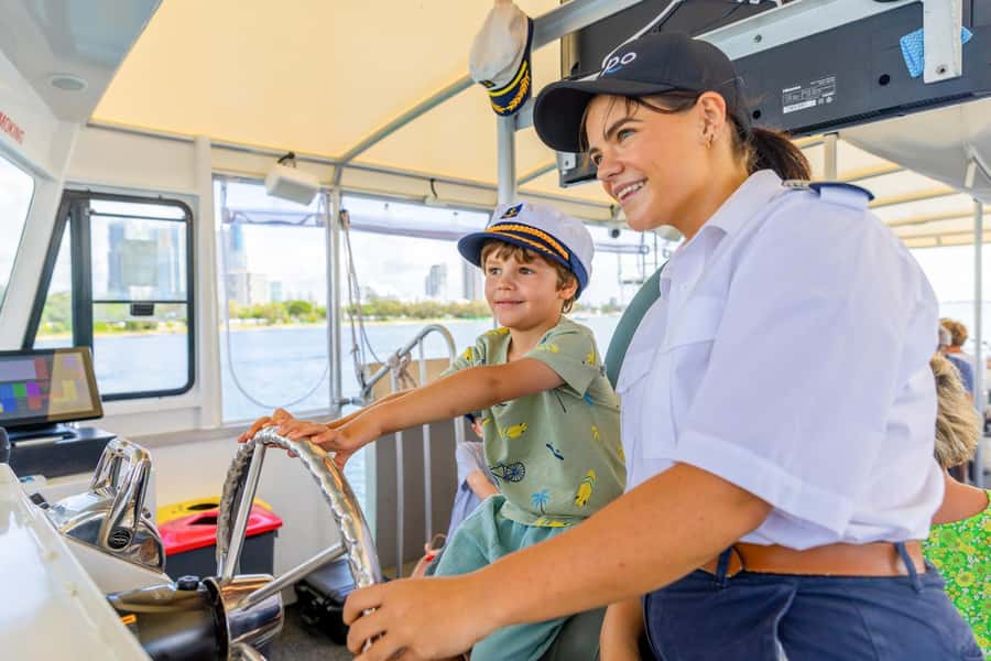 Surfers Paradise: 2-Hour Gold Coast Sightseeing Cruise - What this Gold Coast cruise really offers