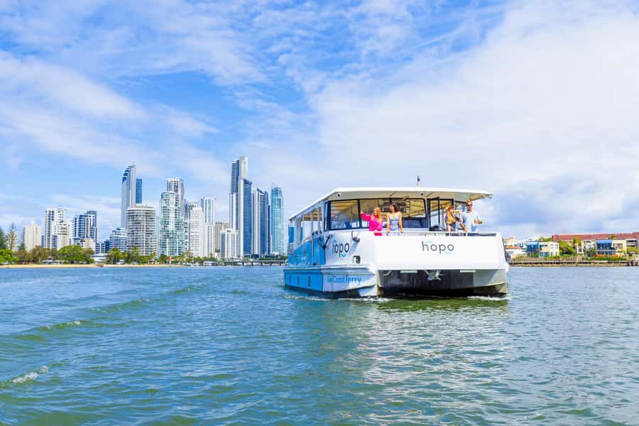 Surfers Paradise: 2-Hour Gold Coast Sightseeing Cruise - HOTA and the Surfers Paradise skyline
