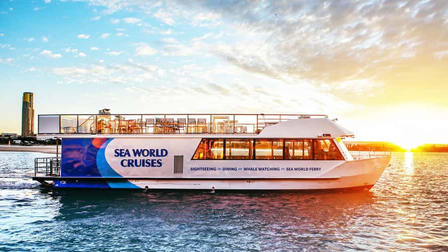 Surfers Paradise: Buffet Dinner Sightseeing Cruise - Key points to know before booking
