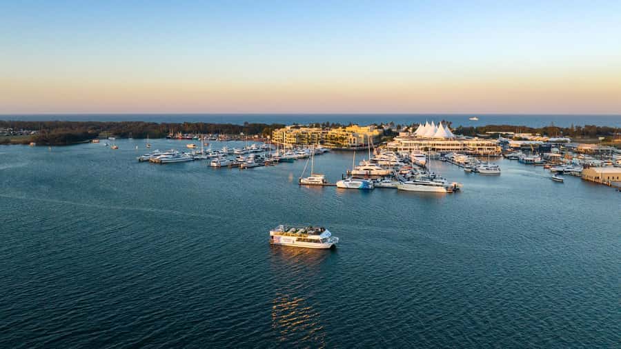 Surfers Paradise: Buffet Dinner Sightseeing Cruise - Is $91 good value for 150 minutes?
