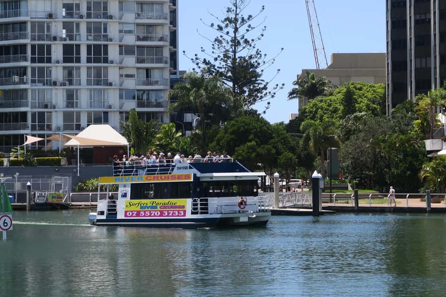Surfers Paradise: Sightseeing Midday River and Canal Cruise - Surfers Paradise waterways and the city from below